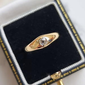 Antique 18ct Yellow Gold Old Mine Cut Diamond Solitaire Ring in box