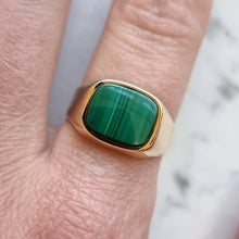 Load image into Gallery viewer, 18ct Yellow Gold Malachite Signet Ring modelled
