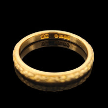 Load image into Gallery viewer, A yellow gold floral patterned wedding band ring, hallmarked 22 carat gold, dated London 1961

