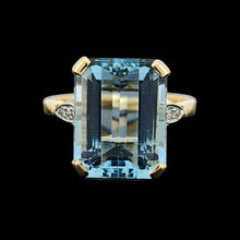 Load image into Gallery viewer, Vintage 18ct Yellow Gold &amp; Platinum Aquamarine and Diamond Dress Ring
