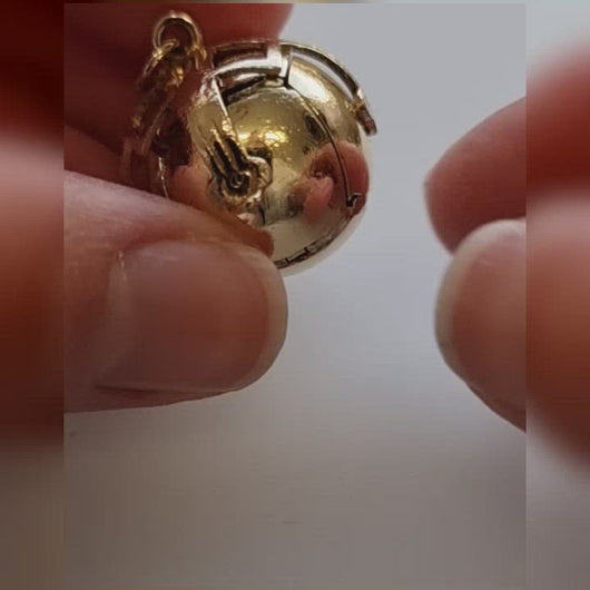 9ct Gold & Silver Masonic Ball Fob Pendant video