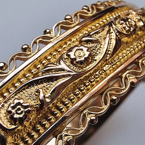 Antique 9ct Gold Embossed Bangle, Hallmarked Birmingham 1913 detail