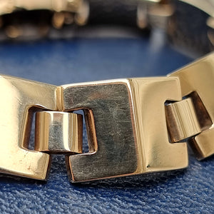 Vintage 9ct Gold Pyramid Link Bracelet close-up