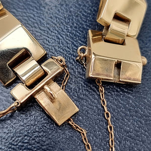 Vintage 9ct Gold Pyramid Link Bracelet clasp, open