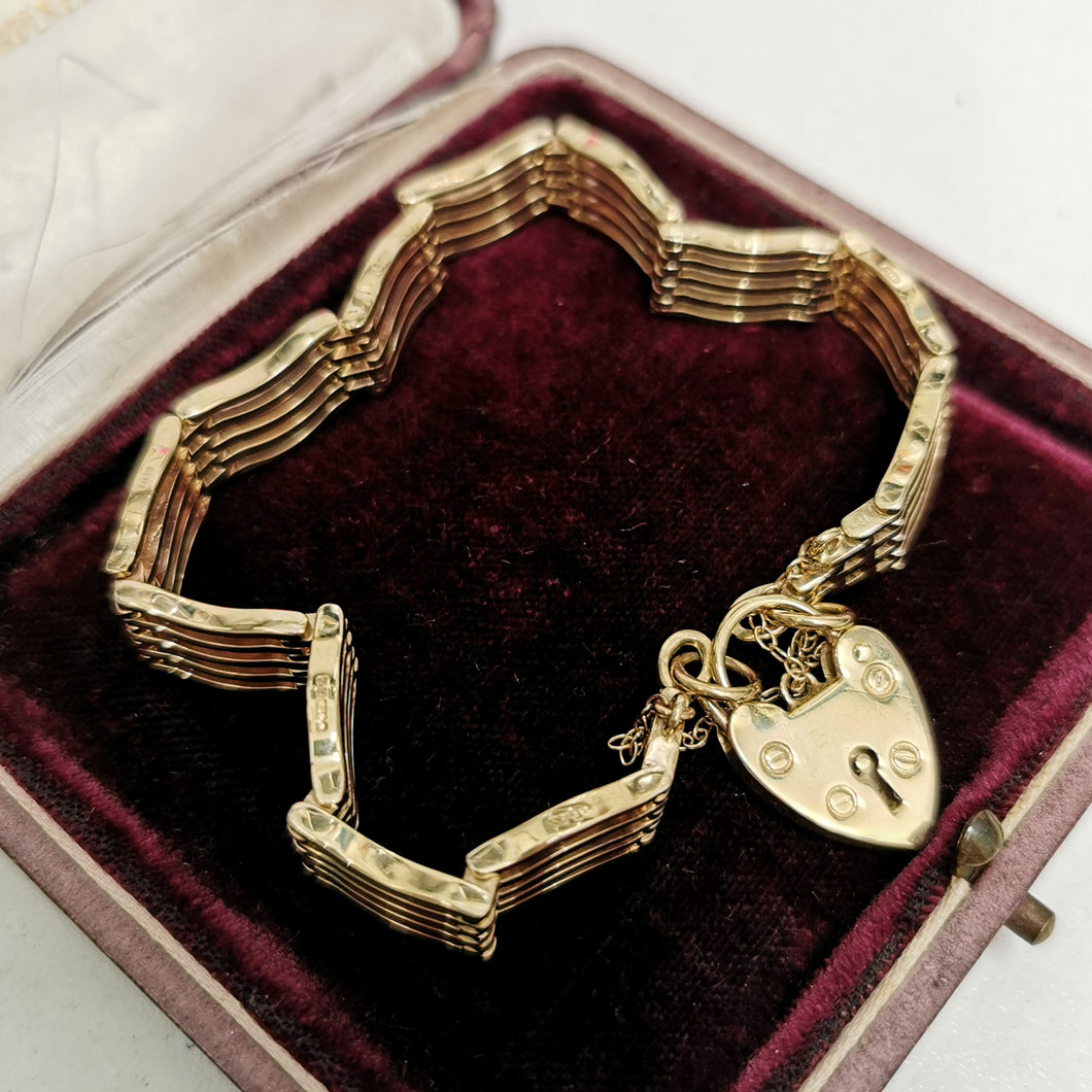 Vintage 9ct Gold Bracelet with Heart Padlock
