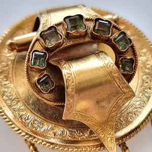Victorian 15ct Gold Emerald Locket Back Brooch close-up