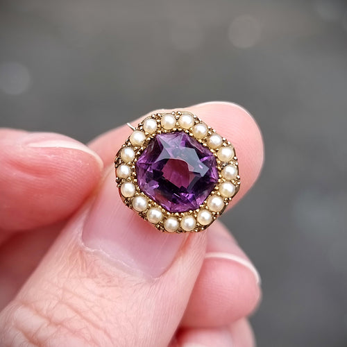 Miniature Victorian 15ct Gold Amethyst & Seed Pearl Brooch in hand