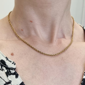 Antique 15ct Gold 16.5" Rope Chain Necklace modelled