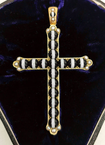 Victorian Large 18ct Gold Banded Agate Cross Pendant with Fitted Case