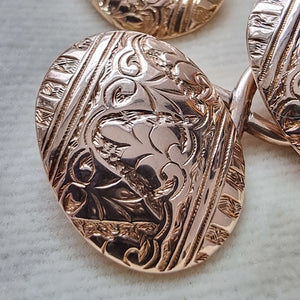 Art Deco 15ct Gold Engraved Oval Cufflinks close-up
