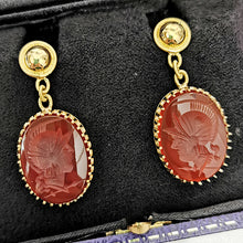 Load image into Gallery viewer, Vintage 14ct Gold Carnelian Intaglio Drop Earrings
