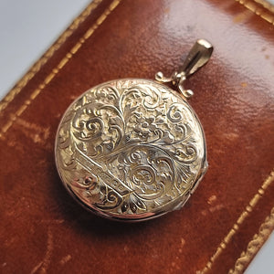 Antique 9ct Gold Round Locket, Hallmarked Birmingham 1912 back