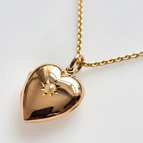 Antique 15ct Gold Pearl Heart Locket with Chain front