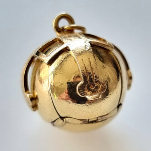9ct Gold & Silver Masonic Ball Charm Pendant closed