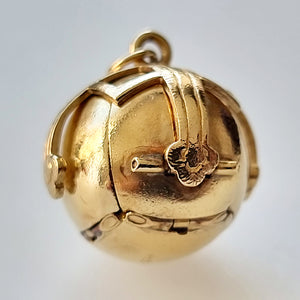 9ct Gold & Silver Masonic Ball Charm Pendant closed