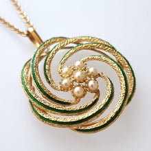 Load image into Gallery viewer, Vintage 18ct Gold Enamel &amp; Pearl Pendant Necklace side
