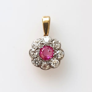 Vintage 18ct Gold Ruby & Diamond Cluster Pendant, 0.60ct front