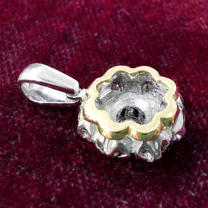 Vintage 18ct Gold Diamond Flower Pendant