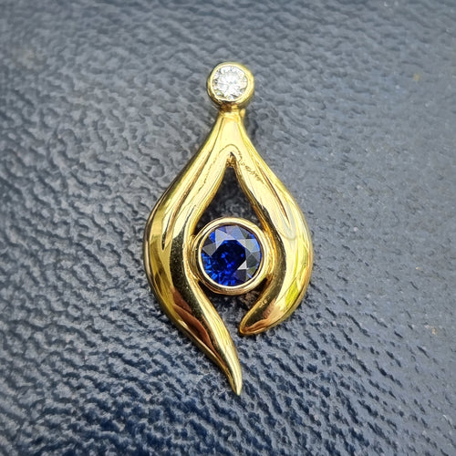 18ct Gold Sapphire & Diamond Pendant
