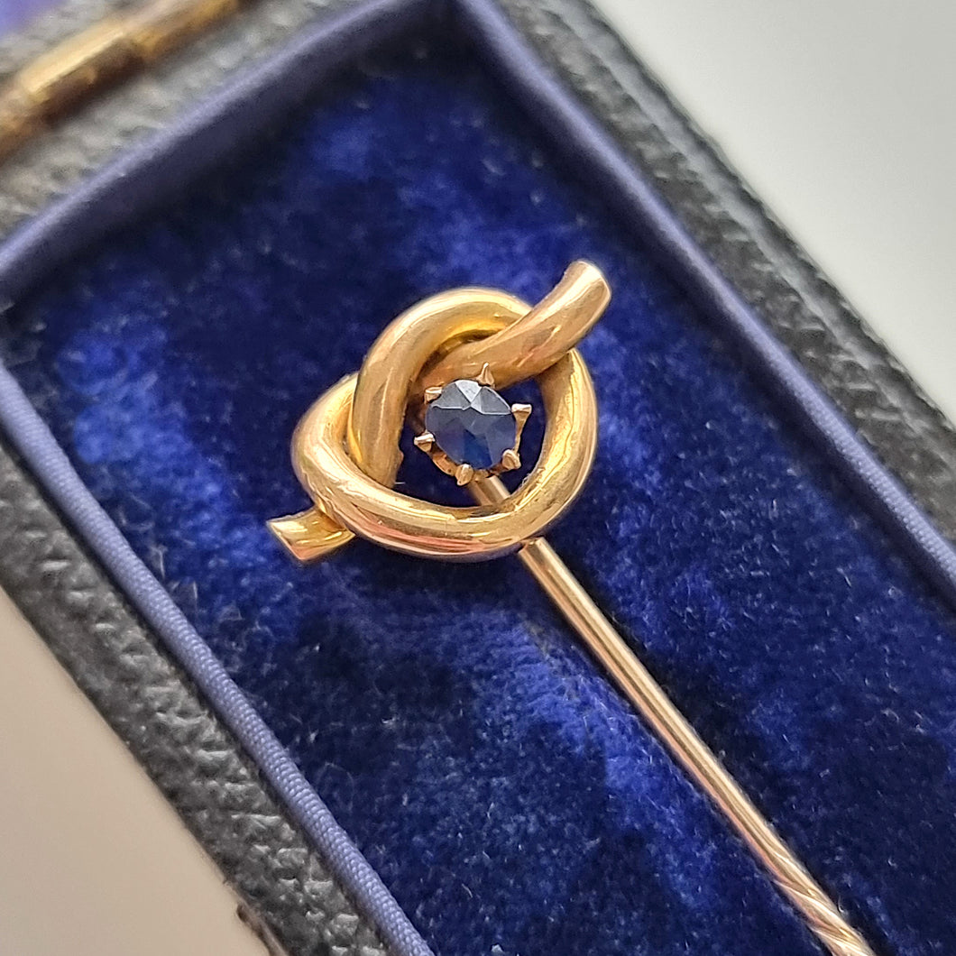 Antique 15ct/9ct Gold Sapphire Knot Tie/Stick Pin in box