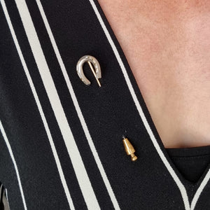 Victorian Platinum & 15ct Gold Horseshoe Tie/Stick Pin modelled