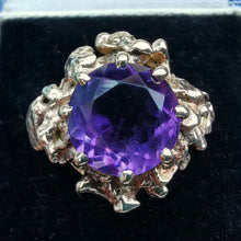 Load image into Gallery viewer, Vintage 9ct Gold Amethyst Abstract Ring
