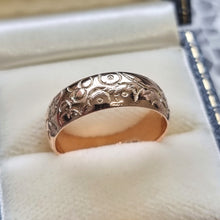 Load image into Gallery viewer, Victorian 9ct Gold Embossed Band, Hallmarked Chester 1897 in box
