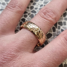 Load image into Gallery viewer, Victorian 9ct Gold Embossed Band, Hallmarked Chester 1897 modelled
