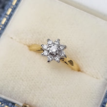Load image into Gallery viewer, Vintage 18ct Gold Diamond Cluster Ring, 0.25ct in box
