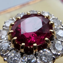 Load image into Gallery viewer, Vintage 18ct Gold Ruby &amp; Diamond Cluster Ring stone
