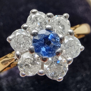 Vintage 18ct Gold Sapphire and Diamond Cluster Ring, 0.50ct close-up