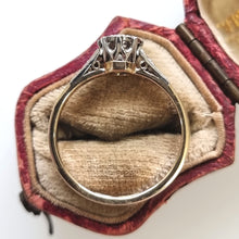 Load image into Gallery viewer, Vintage 18ct Gold &amp; Platinum Diamond Illusion Set Cluster Ring side
