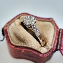 Load image into Gallery viewer, Vintage 18ct Gold &amp; Platinum Diamond Illusion Set Cluster Ring in box
