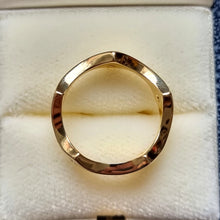 Load image into Gallery viewer, Vintage 18ct Gold Shaped Diamond Ring from above
