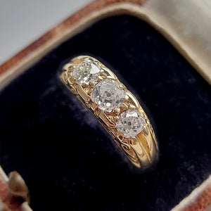 Vintage 18ct Gold Three Stone Diamond Ring, 1.00ct in box