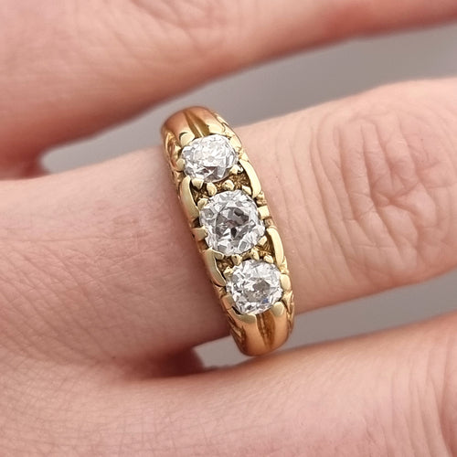 Vintage 18ct Gold Three Stone Diamond Ring, 1.00ct modelled