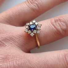 Load image into Gallery viewer, Vintage 18ct Gold Sapphire and Diamond Star Cluster Ring, 0.45ct modelled

