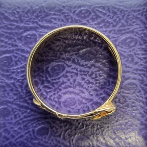 Vintage 9ct Gold Buckle Ring side view