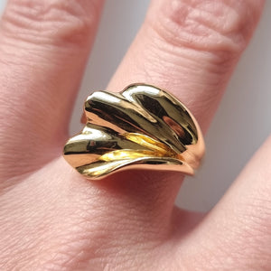 Vintage 18ct Gold Abstract Wave Ring modelled