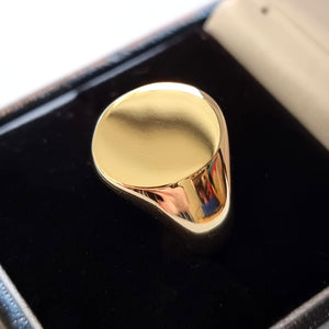 Vintage Solid 18ct Gold Oval Signet Ring, 13.8 grams in box