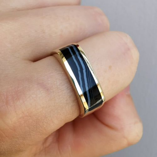 9ct Gold Banded Agate Ring