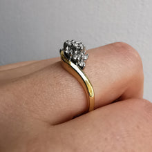 Load image into Gallery viewer, Vintage 18ct Gold Diamond Cluster Twist Ring
