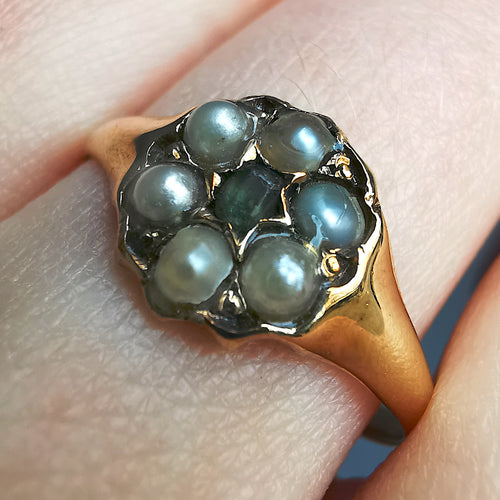 Antique 18ct Gold Emerald & Pearl Mourning Ring