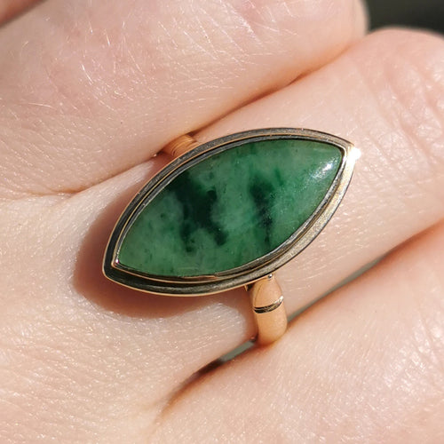 Vintage 14ct Gold Jade Navette Ring