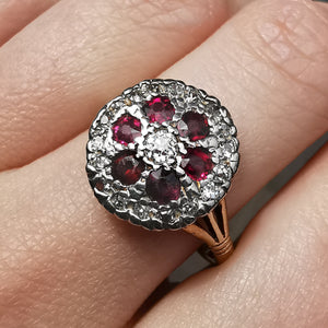 Vintage 18ct Gold/Silver Ruby & Diamond Cluster Ring