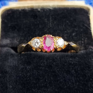 Vintage 18ct Gold Ruby & Diamond Three Stone Ring