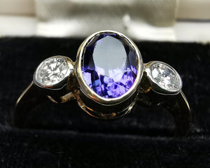 Vintage 18ct Gold Tanzanite & Diamond Three Stone Ring