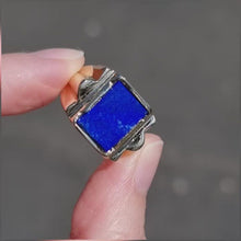 Load and play video in Gallery viewer, Vintage 9ct Gold Lapis Lazuli Signet Ring
