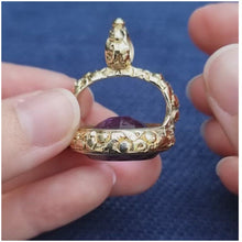 Load and play video in Gallery viewer, Victorian 15ct Gold Amethyst Fob Seal
