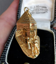 Load image into Gallery viewer, Large Vintage 9ct Gold Drunk on Lamppost Charm

